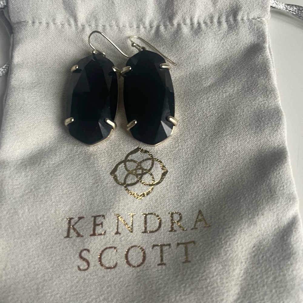 Kendra Scott Black Earrings * RETIRED STYLE*